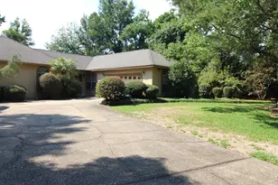 14 Hampton Cir, Niceville, FL 32578 - Photo 2