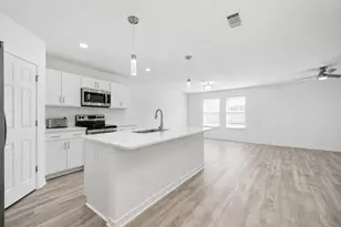 4896 Kensington Ln, Crestview, FL 32539 - Photo 6