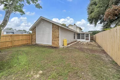 200 Woodland Park Circle, Mary Esther, FL 32569 - Photo 28