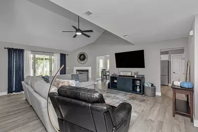 4562 Parkwood Court, Niceville, FL 32578 - Photo 6
