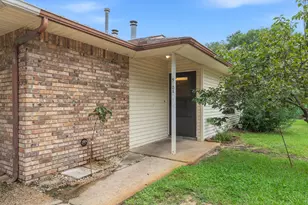 510 NW Parkview Rd, Fort Walton Beach, FL 32547 - Photo 2