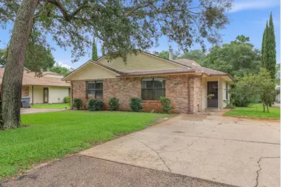 510 NW Parkview Road #A & B, Fort Walton Beach, FL 32547 - Photo 1