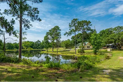 4869 Retta Lane, Crestview, FL 32536 - Photo 16