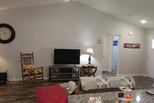6187 Peaden Dr, Crestview, FL 32539 - Photo 10