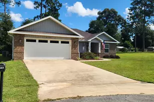 6187 Peaden Dr, Crestview, FL 32539 - Photo 2