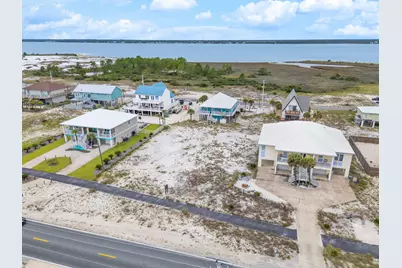 7930 Gulf Boulevard, Navarre, FL 32566 - Photo 10