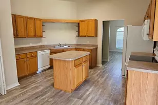353 Peggy Dr, Crestview, FL 32536 - Photo 10