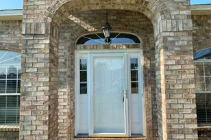 353 Peggy Dr, Crestview, FL 32536 - Photo 2