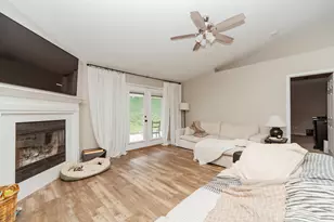 415 Bobby Dr, Crestview, FL 32536 - Photo 8