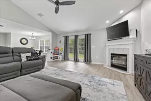 740 Riva Ridge Dr, Crestview, FL 32539 - Photo 10