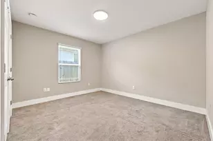 2107 Nina St, Navarre, FL 32566 - Photo 20