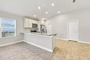 2107 Nina St, Navarre, FL 32566 - Photo 10