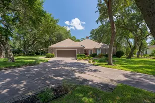 916 E Choctawhatchee Dr, Niceville, FL 32578 - Photo 2