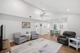 1000 Bay Dr, Niceville, FL 32578 - Photo 36