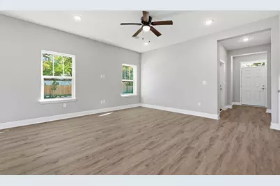 933 Kenzie Lane, Fort Walton Beach, FL 32547 - Photo 8