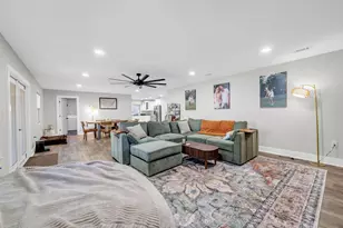 415 Avon Ln, Mary Esther, FL 32569 - Photo 14