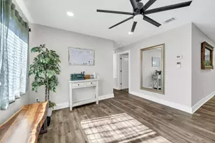 415 Avon Ln, Mary Esther, FL 32569 - Photo 4