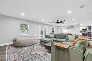 415 Avon Ln, Mary Esther, FL 32569 - Photo 16