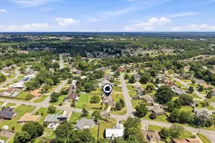 907 Pinellas Dr, Crestview, FL 32536 - Photo 16