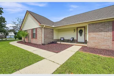 907 Pinellas Drive, Crestview, FL 32536 - Photo 4