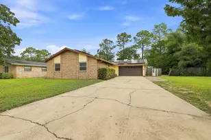 822 Valparaiso Blvd, Niceville, FL 32578 - Photo 2