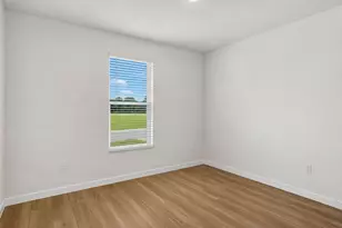 6295 Buccaneer Wy, Laurel Hill, FL 32567 - Photo 10