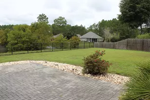 105 Amadeus Ave, Freeport, FL 32439 - Photo 4