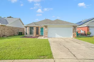 1617 Trent St, Fort Walton Beach, FL 32547 - Photo 1