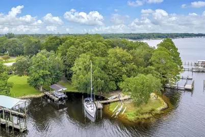 402 Tiger Pointe Drive, Niceville, FL 32578 - Photo 6