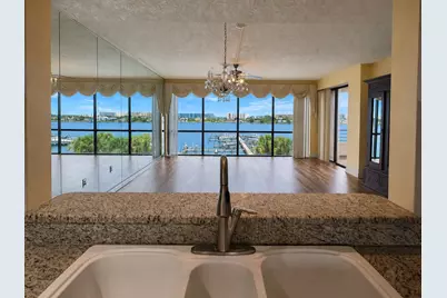 200 SW Miracle Strip Parkway #302, Fort Walton Beach, FL 32548 - Photo 10
