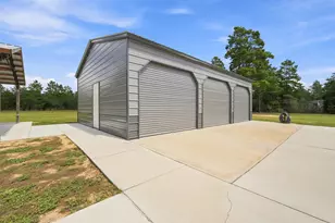 377 Wagner Dr, Defuniak Springs, FL 32433 - Photo 12