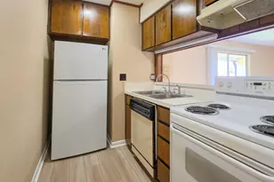 405 Marshall Ct, Fort Walton Beach, FL 32548 - Photo 2
