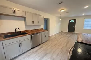 6613 Hampton Rd, Pensacola, FL 32505 - Photo 8