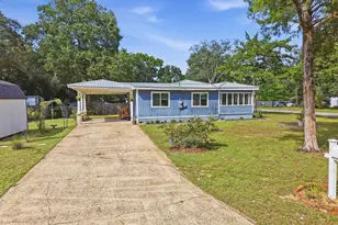 234 Deer St, Niceville, FL 32578 - Photo 1