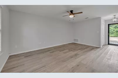 4256 Lovering Court, Niceville, FL 32578 - Photo 6