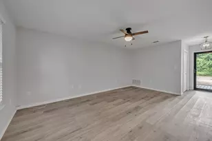 4256 Lovering Ct, Niceville, FL 32578 - Photo 6