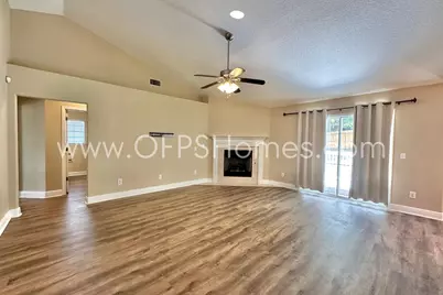 653 Territory Lane, Crestview, FL 32536 - Photo 10