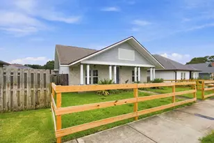 50 9th Ave, Shalimar, FL 32579 - Photo 2