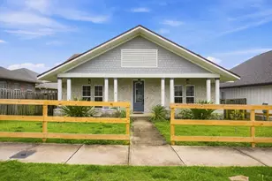 50 9th Ave, Shalimar, FL 32579 - Photo 1