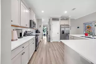 61 5th St, Shalimar, FL 32579 - Photo 10
