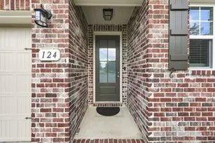 124 Creve Core Dr, Crestview, FL 32539 - Photo 2