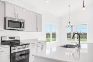 150 Riverwalk Cir, Freeport, FL 32439 - Photo 4