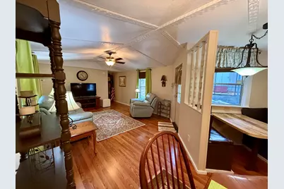 827 Squirrel Road, Defuniak Springs, FL 32433 - Photo 4