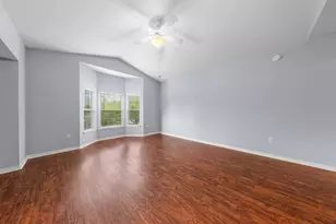 1501 N Partin Dr, Niceville, FL 32578 - Photo 4