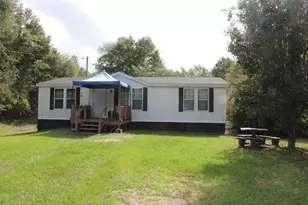 955 Martin Rd, Defuniak Springs, FL 32433 - Photo 1