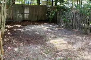 2723 Bay Club Dr, Navarre, FL 32566 - Photo 6