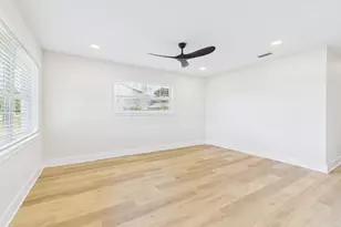 343 NW Hollywood Blvd, Fort Walton Beach, FL 32548 - Photo 14