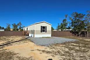 215 E Juniper Ave, Defuniak Springs, FL 32433 - Photo 48