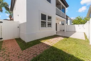 227 Inverrary Dr, Destin, FL 32541 - Photo 2