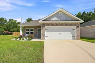 298 Park Ln, Crestview, FL 32536 - Photo 2